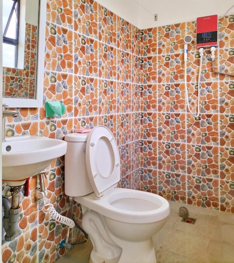 Mb Hostel Moalboal Bagian luar foto